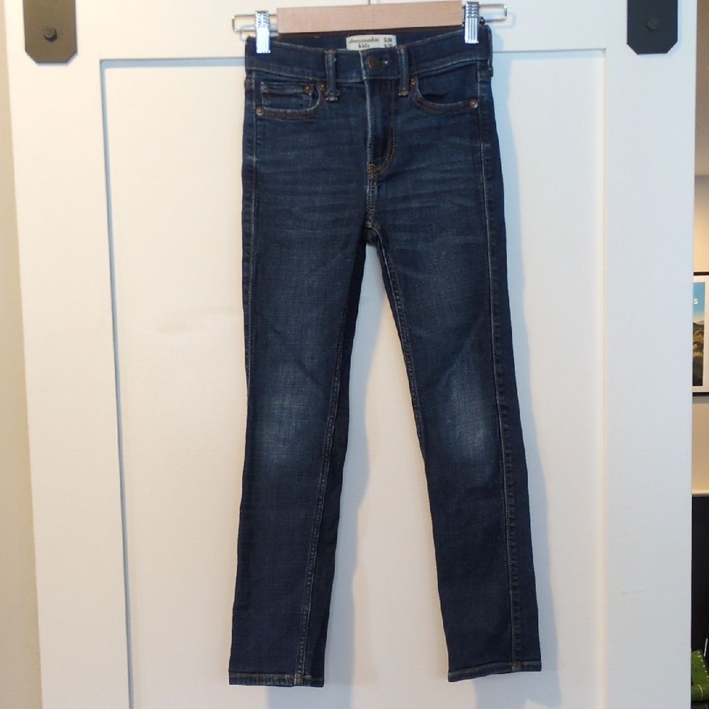 Abercrombie Kids Slim Jeans Dark Wash Size 9/10